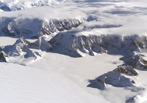 Anomalia magnetyczna na Antarktydzie. Naukowcy już wiedzą, co to