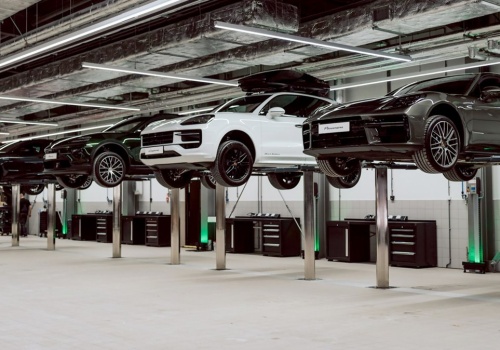 Porsche z rekordową inwestycją w stolicy. Nowy salon już działa