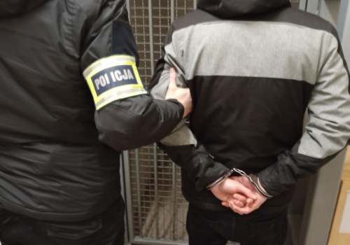 Olsztyn. 35-latek trafił za kratki, po tym jak złamał zakaz zbliżania się do byłej partnerki