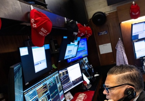 Rekordowe inwestycje w spółki nietechnologiczne. Inwestorzy przestraszyli się AI