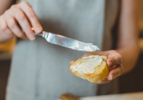 Przez 3 miesiące jedli tylko w określonych godzinach. Zważono ich po roku