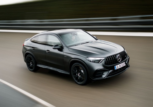 Powrót do sześciu cylindrów. Tym razem bez półśrodków