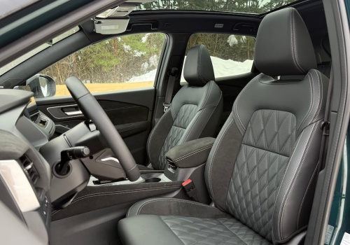 Ma 190 KM i pali 5 litrów. Japoński SUV przeceniony o 35 400 zł może konkurować z hybrydami Toyoty