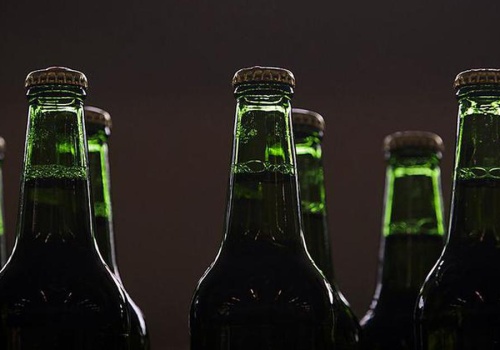 Polacy piją coraz mniej piwa