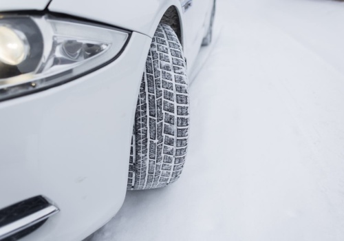 Tysiące kierowców wezwanych do warsztatów. W tym aucie może nawet odpaść koło