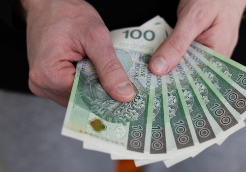 Mało znany dodatek z ZUS. 522 zł co miesiąc, warunki są bardzo konkretne