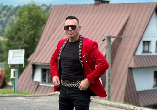 Szalony Drużba i nowość „A teraz idziemy na jednego”