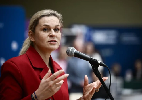 MEN wprowadzi „cyfrowy szlaban” dla dzieci? „To uważam za bezsporne”