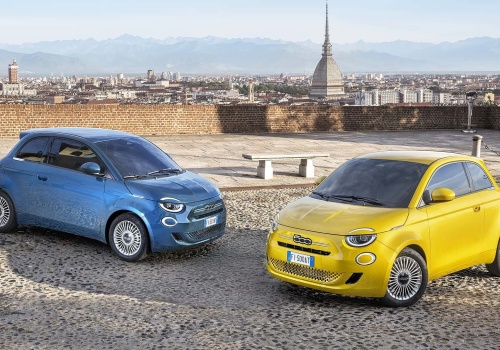 Fiat 500 liderem segmentu mini w Niemczech. Niespodziewany zwrot na kurczącym się rynku