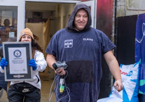 Rzeszowianin z rekordem Guinnessa! Pobił rekord przebywania w lodowatej wodzie