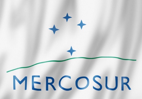 Klauzule ochronią rolników przed skutkami umowy z Mercosurem? Niektórzy twierdzą, że tak