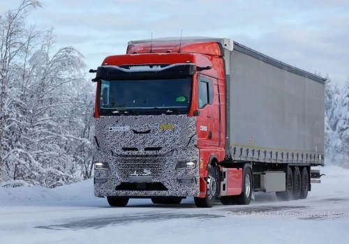 MAN TGX na testach w kamuflażu – zmieniony przód z poprawioną aerodynamiką?