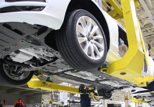 Szok u znanego producenta aut. Od roku nie wyprodukował ani jednego pojazdu