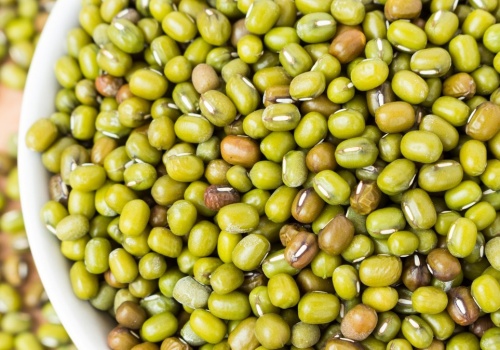 Usuwa toksyny, obniża cholesterol, wspiera mózg i odchudzanie. Jedz złotą