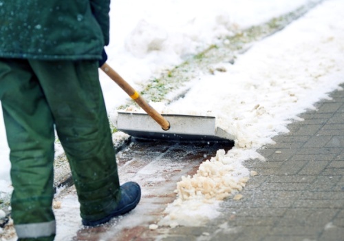 Odśnieżanie chodników przez właścicieli posesji. To może być totalna zmiana