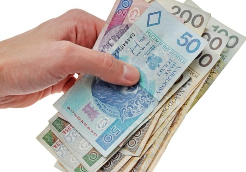 Ponad 300 tys. zł do spłaty przez rodziców uczniów