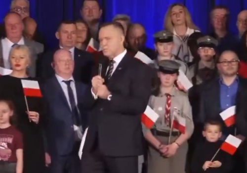 Nawrocki bezlitosny dla KO broniąc polskich żołnierzy. „Nigdy za to nie przeprosili”