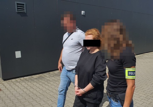 Włożyła noworodka do siatki i schowała w chlewni. Sąd może zastosować nadzwyczajne złagodzenie kary