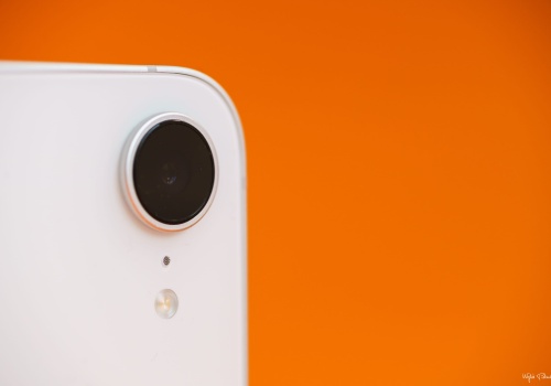 iPhone 17e nadchodzi. Apple naprawia największy błąd poprzednika i podwaja pamięć