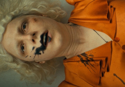 Panna młoda! przepłacona? Warner Bros. przez dokrętki wydało na film o wiele więcej niż planowano