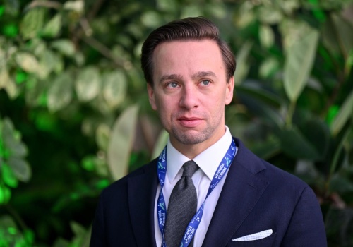 Krzysztof Bosak tłumaczy sceptycyzm wobec SAFE. 