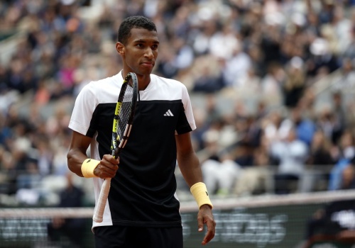 Były mistrz pokonał faworyta gospodarzy. Historyczne zwycięstwo Kazacha