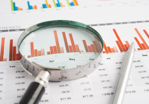 Polska wiceliderem wzrostu gospodarczego w UE, inflacja najniższa od prawie dwóch lat, a złoty wyścig trwa