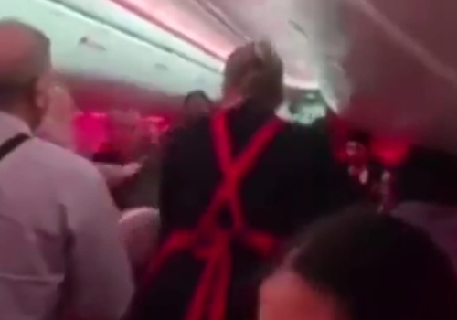 Pilot musiał lądować awaryjnie. Wszystko przez to, co działo się na pokładzie samolotu