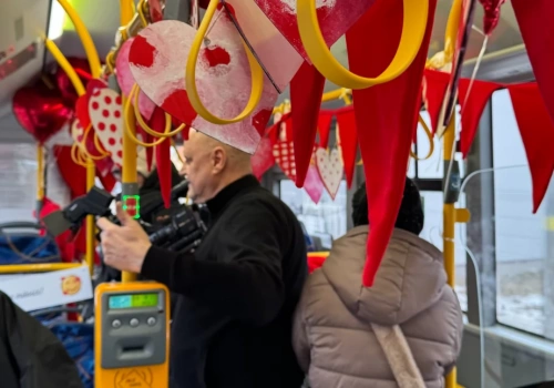 Ulicami Siedlec kursuje „Zakochany Autobus