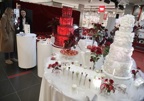 Panny młode rzadziej w welonach, częściej z hollywoodzkimi falami