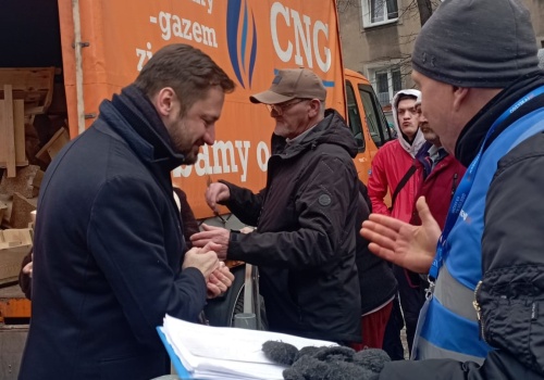 Walentynkowe spotkanie prezydenta z „niebieskimi kamizelkami” (Galeria)