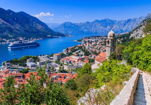 Środek zimy, a Polacy myślą o wakacjach. Tu chcą je spędzić