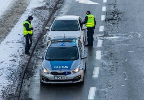 Mieszkańcy wskazali to miejsce. Policja zabrała trzy prawa jazdy w godzinę