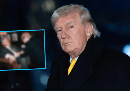 Z akt Epsteina wyciekło zdjęcie Trumpa i Clintona. Ten kard wywołał burzę