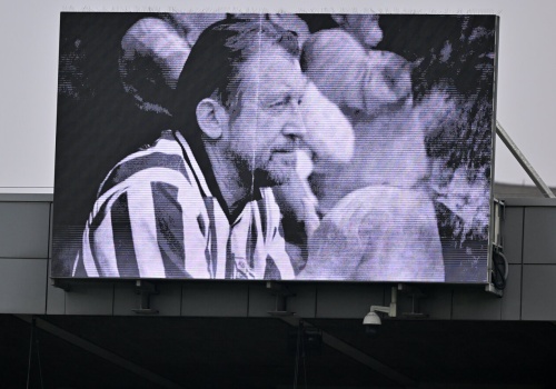 Cracovia pożegnała Edwarda Linde-Lubaszenko. Minuta ciszy przed meczem