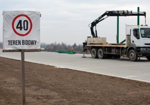 Działka działce nierówna. Ekspert radzi, jak uniknąć wywłaszczenia za grosze