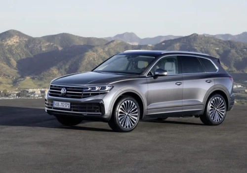 Dziennikarz motoryzacyjny uważa, że urząd poluje na Volkswagena premium i sugeruje, że to sprawa dla CBA