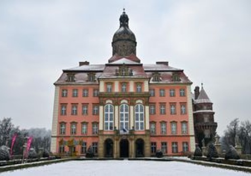 Tajemnice Zamku Książ: Od rezydencji Hochbergów po mroczny 