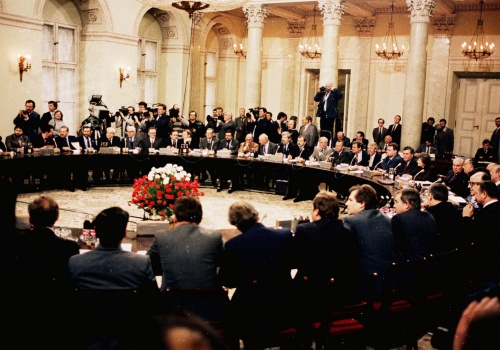 Czy Miller pił wódkę z Lechem Wałęsą?