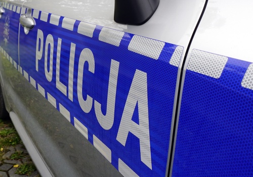 Po pijanemu staranował słup sygnalizacji świetlnej