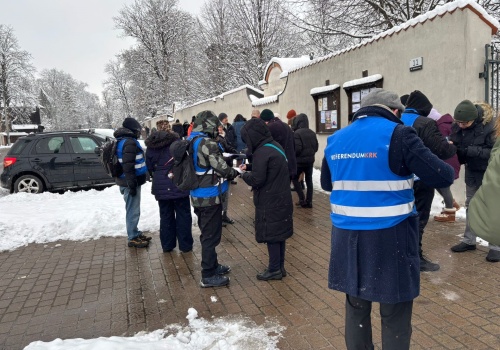 Śnieg i mróz nie zatrzymały zbiórki podpisów pod referendum w sprawie odwołania  Aleksandra Miszalskiego(Galeria)