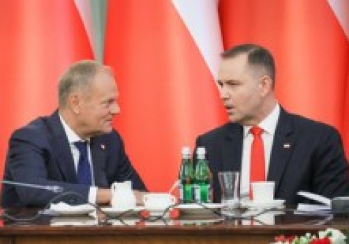 Premier odpowiada prezydentowi. 