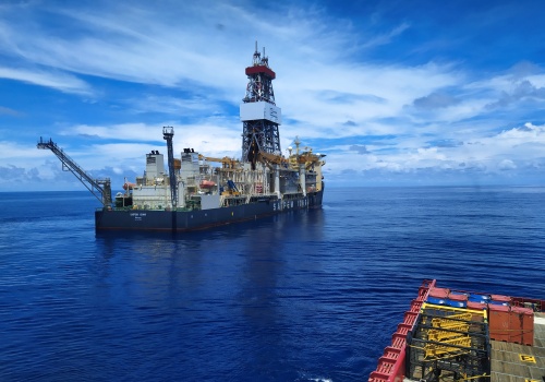 Azule Energy (Eni-BP) odkrywa duże złoża ropy naftowej u wybrzeży Angoli