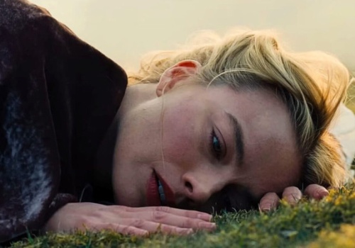 „Wichrowe Wzgórza” z Margot Robbie rozczarowały? Zakochani nie ruszyli do kin