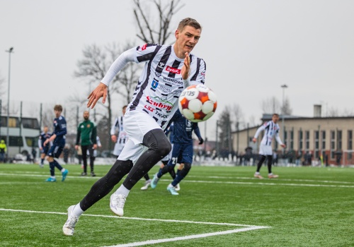 Ostatni test przed ligą. „Biało-Czarni” rozbili Wiślanie Skawina 4:1