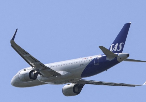 Na pokładzie pojawił się dym. Awaryjne lądowanie przez urządzenie w kabinie