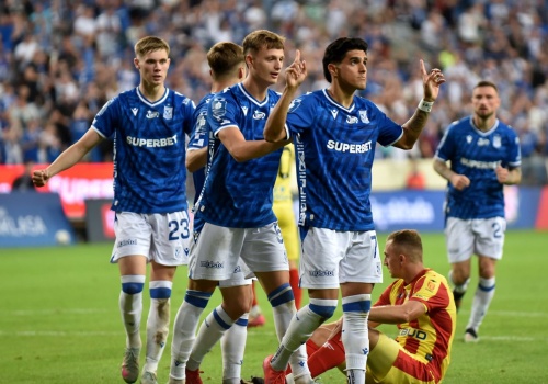 PKO Ekstraklasa: Lech Poznań bliżej czołówki, Lechia Gdańsk ucieka z dołu, zobacz tabelę