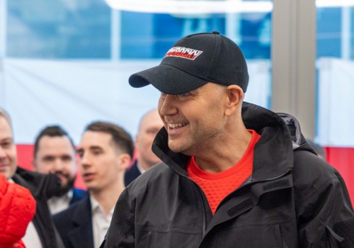 Nawrocki wyjaśnia sprawę koszulki. Jest jego stanowisko