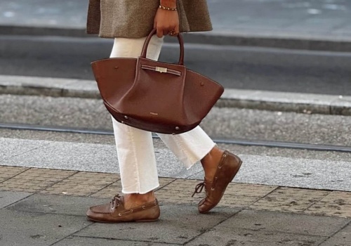 Te buty znów będą przebojem wiosny - w CCC skórzany model Lasockiego jest na promocji. Też w Eobuwie