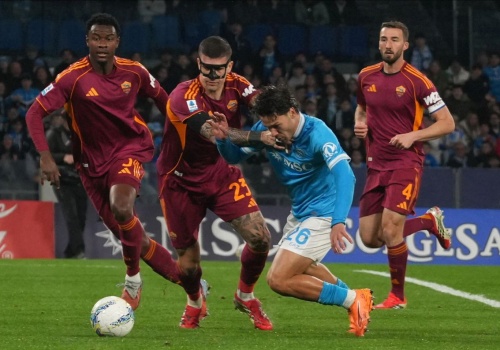 Cios za cios w derbach słońca. Zespół Polaka ma czego żałować